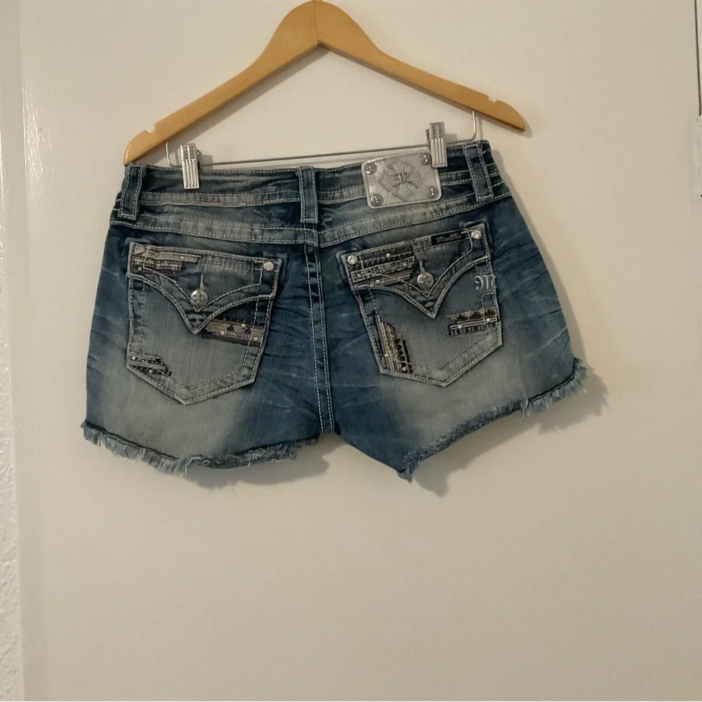 Miss Me Shorts - Picture 7 of 9